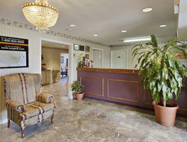 Super 8 By Wyndham Dallas South Екстериор снимка